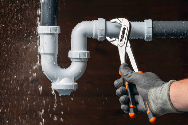 Professional Gas Line Repair technician working in Westbury, NY